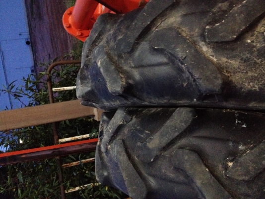 (ขายแล้ว 1 คู่ครับ)ขายยาง 8-18มือ2 ใส่ 45-47 แรง สภาพพร้อมใช้ถูกๆ