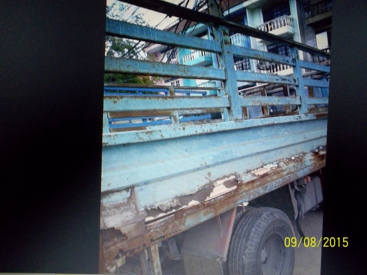 ขาย 6ล้อNKR   100 แรง เอกสารพร้อมโอน