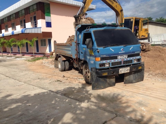 ISUZU NPR115