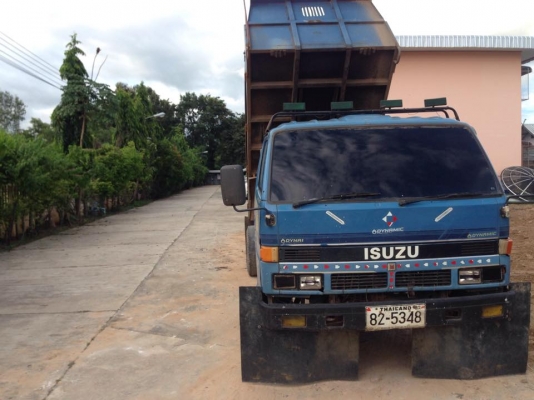 ISUZU NPR115