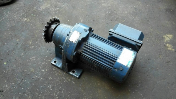 Sale>> มอเตอร์เกียร์ Sumitomo Cyclo Drive 0.5 HP. 380V. อัตราทด 1:35 วิ่งเงียบ 089-2499-123 นครปฐม