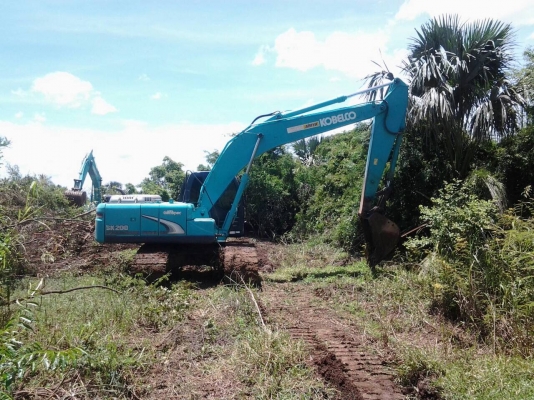 ขายรถแบคโฮ KOBELCO SK200-8 YN12 super เอกสารอินวอย ไมล์ 12667 ชม. ราคา 1790000