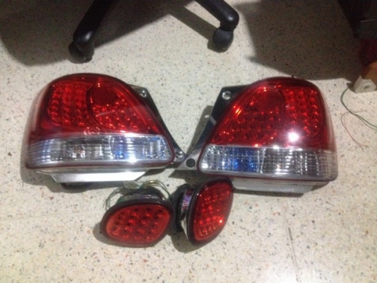 ไฟท้ายเเต่ง TOYOTA ARISTO ของเก่าญี่ปุ่นสภาพตามรูป