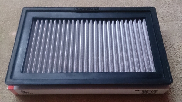 ขายกรองอากาศ Hurricane Air Filter กว้าง 16.2 ยาว 27.8 หนา 2.3 cm ครับ