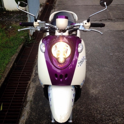 Fino เกย์แยก สีขาว ม่วง รถบ้านเดิมเดิม 15900 สภาพพร้อมใช่งาน