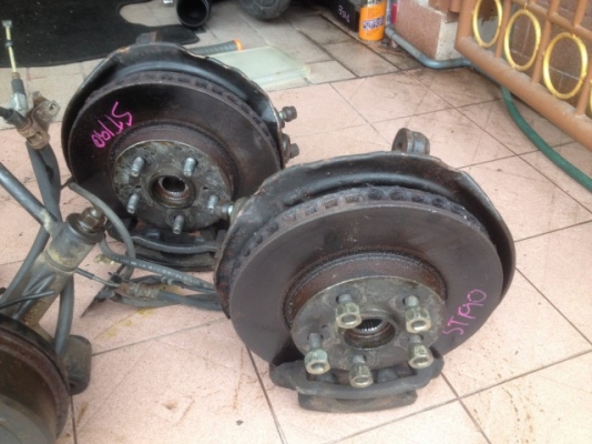 ดุมหน้าหลัง TOYOTA ST190 ของเก่าญี่ปุ่นสภาพตามรูปยกชุด