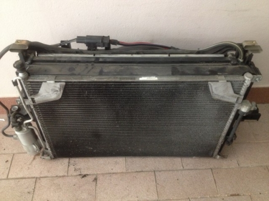 หม้อน้ำ VOLVO V70 ติดพัดลมเเผงแอร์ครบเก่าญี่ปุ่นแท้สภาพสวย