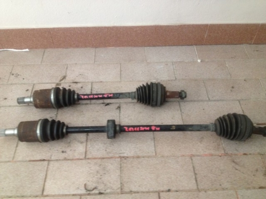 เพลาขับ HONDA ซีวิคไดเเมนชั่นเก่าญี่ปุ่นเเท้สภาพสวยคู่ละ