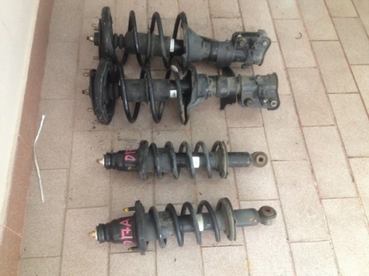 โช้คเดิม HONDA ซีวิคไดเเมนชั่นครบชุดหน้าหลังเก่าญี่ปุ่นเเท้สภาพสวยเเห้งๆ โช้คเดิม HONDA ซีวิคไดเเมนชั่นครบชุดหน้าหลังเก่าญี่ปุ่นเเท้สภาพสวยเเห้งๆ