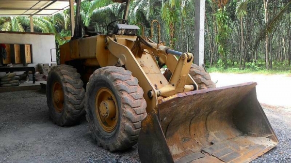 ขายรถตักJH30 สภาพพร้อมใช้งาน เครื่องปั้มดี ยางพร้อมใช้ เอกสารสัญญาซื้อขาย