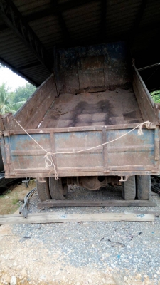 ขายรถบรรทุก 6 ล้อดัมพ์ ISUZU NPR 115 แรงม้า เฟืองท้าย 145 เครื่อง 4BD1 ราคา 280000