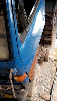 ขายรถบรรทุก 6 ล้อดัมพ์ ISUZU NPR 115 แรงม้า เฟืองท้าย 145 เครื่อง 4BD1 ราคา 280000