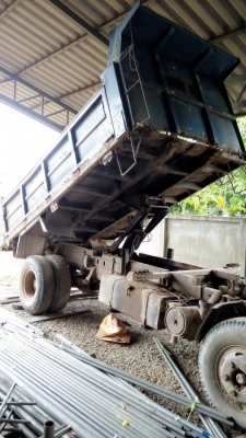 ขายรถบรรทุก 6 ล้อดัมพ์ ISUZU NPR 115 แรงม้า เฟืองท้าย 145 เครื่อง 4BD1 ราคา 280000