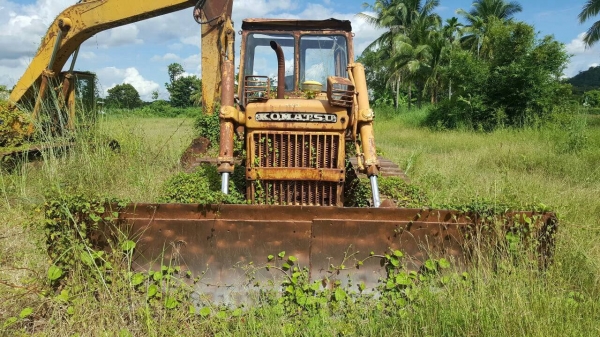 ขายแทรคเตอร์ KOMATSU D60-16 เก่านอก เอกสารใบอินวอยซ์ เครื่องคัมมิน ช่วงล่างดี รถใช้งานได้ปกติครับ ขายแทรคเตอร์ KOMATSU D60-16 เก่านอก เอกสารใบอินวอยซ์ เครื่องคัมมิน ช่วงล่างดี รถใช้งานได้ปกติครับ