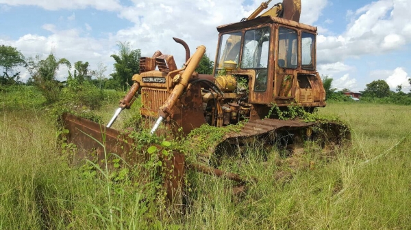 ขายแทรคเตอร์ KOMATSU D60-16 เก่านอก เอกสารใบอินวอยซ์ เครื่องคัมมิน ช่วงล่างดี รถใช้งานได้ปกติครับ