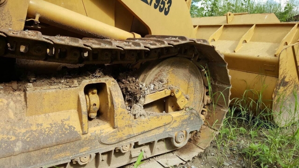 ขายแทรตเตอร์ CAT 953 เก่านอก เอกสารใบอินวอยซ์ สภาพสวยพร้อมใช้งาน ราคาต่อรองได้ครับ ขายแทรตเตอร์ CAT 953 เก่านอก เอกสารใบอินวอยซ์ สภาพสวยพร้อมใช้งาน ราคาต่อรองได้ครับ