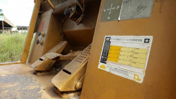 ขายแทรตเตอร์ CAT 953 เก่านอก เอกสารใบอินวอยซ์ สภาพสวยพร้อมใช้งาน ราคาต่อรองได้ครับ ขายแทรตเตอร์ CAT 953 เก่านอก เอกสารใบอินวอยซ์ สภาพสวยพร้อมใช้งาน ราคาต่อรองได้ครับ