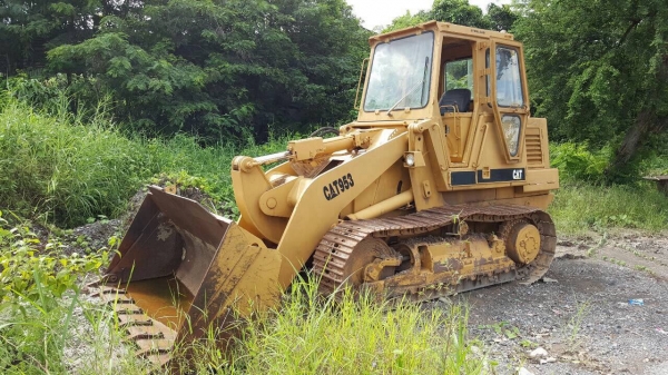 ขายแทรตเตอร์ CAT 953 เก่านอก เอกสารใบอินวอยซ์ สภาพสวยพร้อมใช้งาน ราคาต่อรองได้ครับ