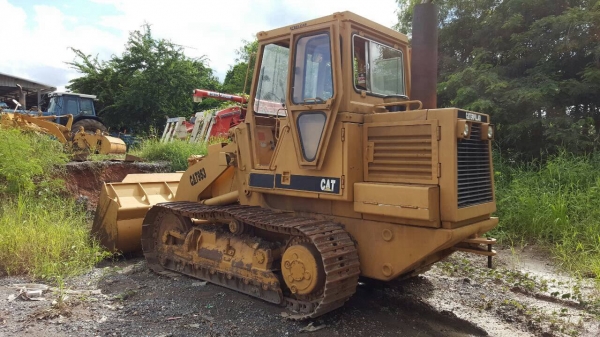 ขายแทรตเตอร์ CAT 953 เก่านอก เอกสารใบอินวอยซ์ สภาพสวยพร้อมใช้งาน ราคาต่อรองได้ครับ ขายแทรตเตอร์ CAT 953 เก่านอก เอกสารใบอินวอยซ์ สภาพสวยพร้อมใช้งาน ราคาต่อรองได้ครับ