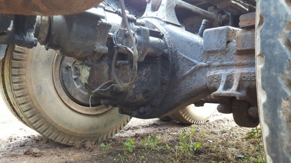 ขายหัวลาก ISUZU วางหัวเก๋ง HINO 3 ใบปัด เครื่อง V 10 สูบ 10PE1 380 แรงม้า คัสซีสวย ช่วงล่างแน่น ทะเบียนพร้อมโอนครับ