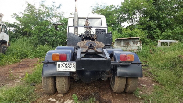 ขายหัวลาก ISUZU วางหัวเก๋ง HINO 3 ใบปัด เครื่อง V 10 สูบ 10PE1 380 แรงม้า คัสซีสวย ช่วงล่างแน่น ทะเบียนพร้อมโอนครับ