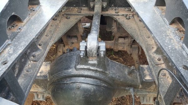 ขายหัวลาก ISUZU วางหัวเก๋ง HINO 3 ใบปัด เครื่อง V 10 สูบ 10PE1 380 แรงม้า คัสซีสวย ช่วงล่างแน่น ทะเบียนพร้อมโอนครับ