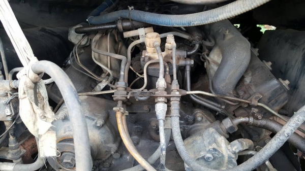 ขายหัวลาก ISUZU วางหัวเก๋ง HINO 3 ใบปัด เครื่อง V 10 สูบ 10PE1 380 แรงม้า คัสซีสวย ช่วงล่างแน่น ทะเบียนพร้อมโอนครับ