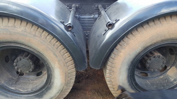 ขายหัวลาก ISUZU วางหัวเก๋ง HINO 3 ใบปัด เครื่อง V 10 สูบ 10PE1 380 แรงม้า คัสซีสวย ช่วงล่างแน่น ทะเบียนพร้อมโอนครับ