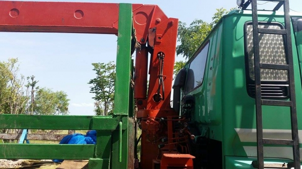 ขายเครนทานาโด 3ตัน 4ปอก 3ชัก ท้องแบน