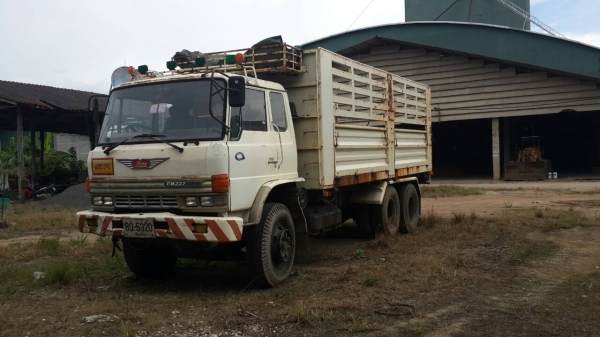 HINO   18  ล้อ   ไม่ดั้มพ์แม่ลูก  ขายถูก