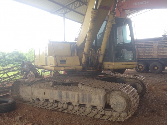 ขาย Komatsu Pc200 รุ่น 6 พร้อมใช้งาน ราคา 980,000 บาท ขาย Komatsu Pc200 รุ่น 6 พร้อมใช้งาน ราคา 980,000 บาท