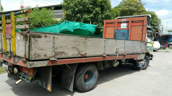 หกล้อ ฮีโน่ KM779 ช่วงยาว5.50ม สภาพดีสวยบางเดิมพร้อมใช้งาน ทะเบียนพร้อมโอน ราคา 238,000บ ต่อรองได้