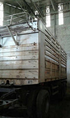 ขายรถบรรทุก 22 ล้อพ่วงแม่ลูกคอกไม่ดัมพ์ ISUZU DECA 320 แรงม้าปี 2551 ลูกพ่วง  3 เพลา ราคา 1800000