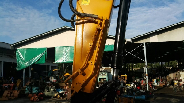 ขาย รถขุด CATERPILLAR รุ่น 308CR  แทร็กเหล็ก มือสองญี่ปุ่น มีไลน์กระแทก มือถือ/LINE ID : 0818753444