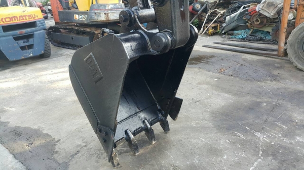 ขาย รถขุด CATERPILLAR รุ่น 308CR  แทร็กเหล็ก มือสองญี่ปุ่น มีไลน์กระแทก มือถือ/LINE ID : 0818753444