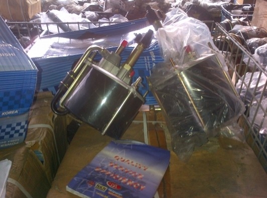 ขายอะไหล่รถหลายรายการเข้ามาดูเลยครับ แหนบหน้า3600 บาท หม้อลมรถ10 ล้อ 6ล้อ /2700บาทสอบถามได้ครับ