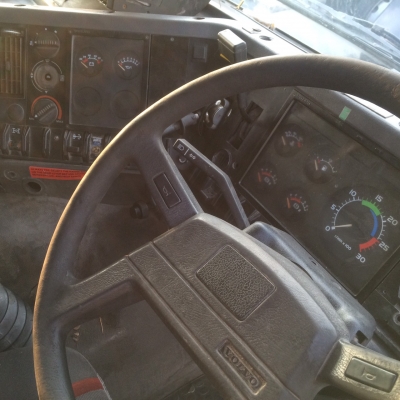 ขายด่วน รถหัวลาก Volvo - FL10 ราคาเบา ๆ จำนวนจำกัด !!!!