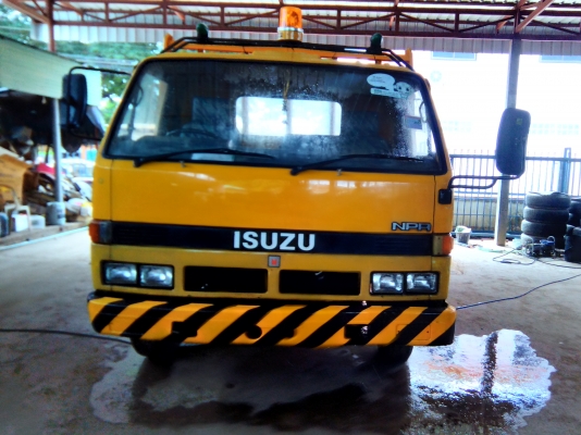 ขายอดีตรถหลวงหกล้อ NPR. เกียร์สั้น รถห้างแท้ ราคาถูก