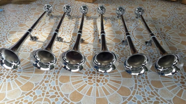 แตรด่วน แตรลม 1 เมตร