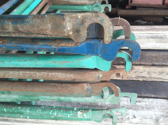 ขายนั่งร้านมือสอง ข้อต่ออุปรกรณ์ครบครับ ชุดละ1100บาท