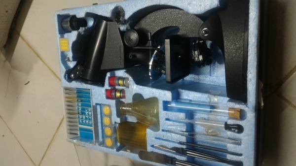 ชุดกล้อง กล้องไมโครสโคป ยี่ห้อ friend แบบ HIGH QUALITY PRECISION  TESTED OPTICS กำลังขยายถึง 1200 เท่า