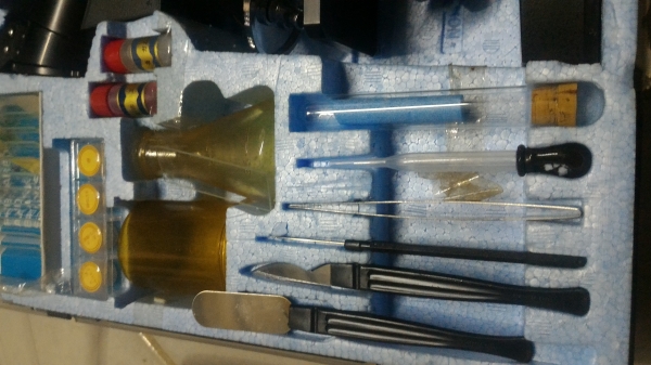 ชุดกล้อง กล้องไมโครสโคป ยี่ห้อ friend แบบ HIGH QUALITY PRECISION  TESTED OPTICS กำลังขยายถึง 1200 เท่า