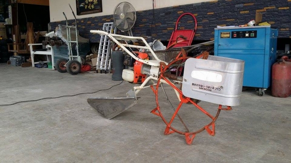 เครื่องแหวกร่องกล้าในนาเดินตาม  KIORITZ รุ่น MKS332 เก่าญี่ปุน สภาพดี