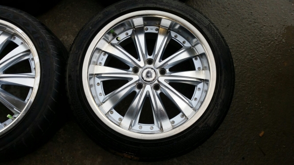 แม็กพร้อมยางขอบ18