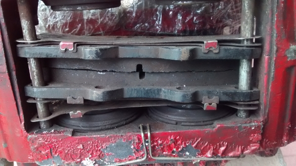 ปั้มเบรคR32 ไม่มีจาน 3000บาท ปั้มเบรคR32 ไม่มีจาน 3000บาท