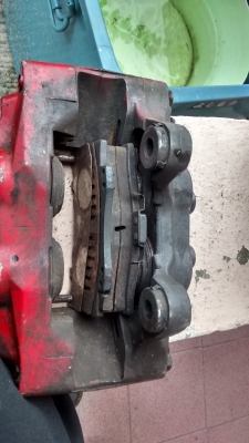 ปั้มเบรคR32 ไม่มีจาน 3000บาท ปั้มเบรคR32 ไม่มีจาน 3000บาท