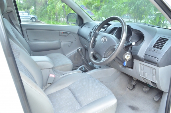 ขาย TOYOTA HILUX VIGO 2.5 J ดีเซล 4 ประตู 2006 ขาย TOYOTA HILUX VIGO 2.5 J ดีเซล 4 ประตู 2006