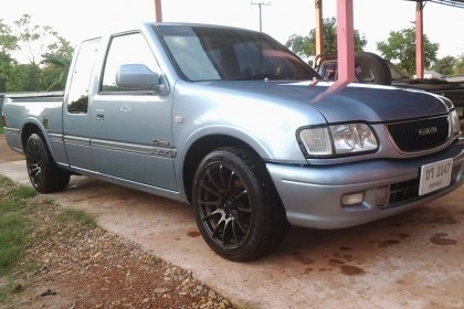 ISUZU DRAGONEYE 3.0 ปี44 ไฟฟ้า เพาเวอร์ แมก17 ยางสวย  พร้อมแรงจร้า เหลืองวด130,000บาท