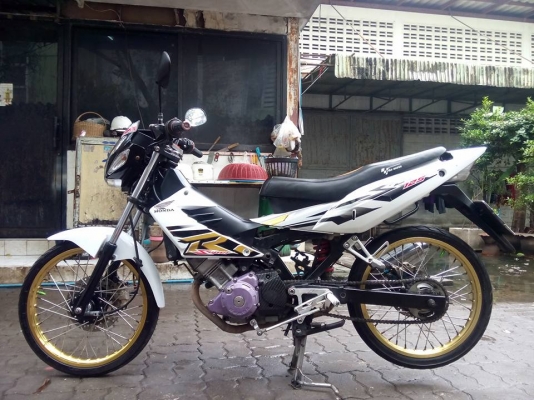 ขายลูกเดียว sonic ปี2545ด่วนๆคับอยากขาย มีเล่มเอกสารครบ