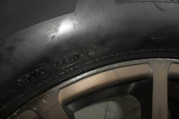 ล้อแม็ก 18นิ้ว 6รู พร้อมยาง สวยๆ 4 ล้อ ราคา 8700 บาท ล้อแม็ก 18นิ้ว 6รู พร้อมยาง สวยๆ 4 ล้อ ราคา 8700 บาท